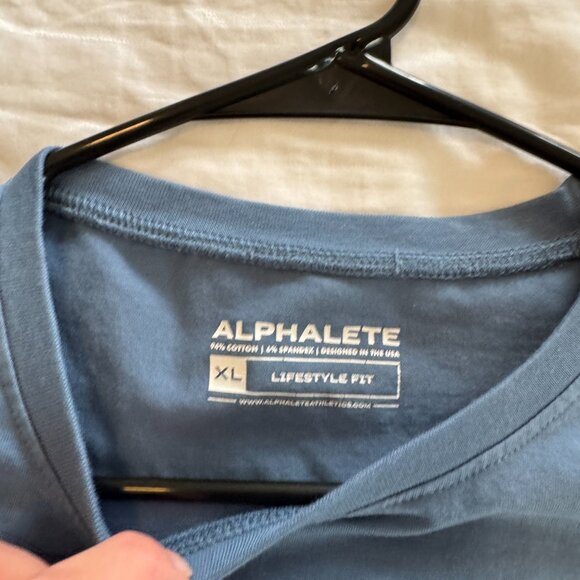 Alphalete Life Style Fit Cropped Long Sleeve Top Blue - Picture 5 of 6